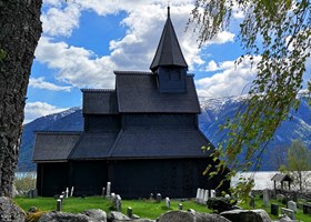 Urnes stavkirke på Ornes i Luster, Vestland.