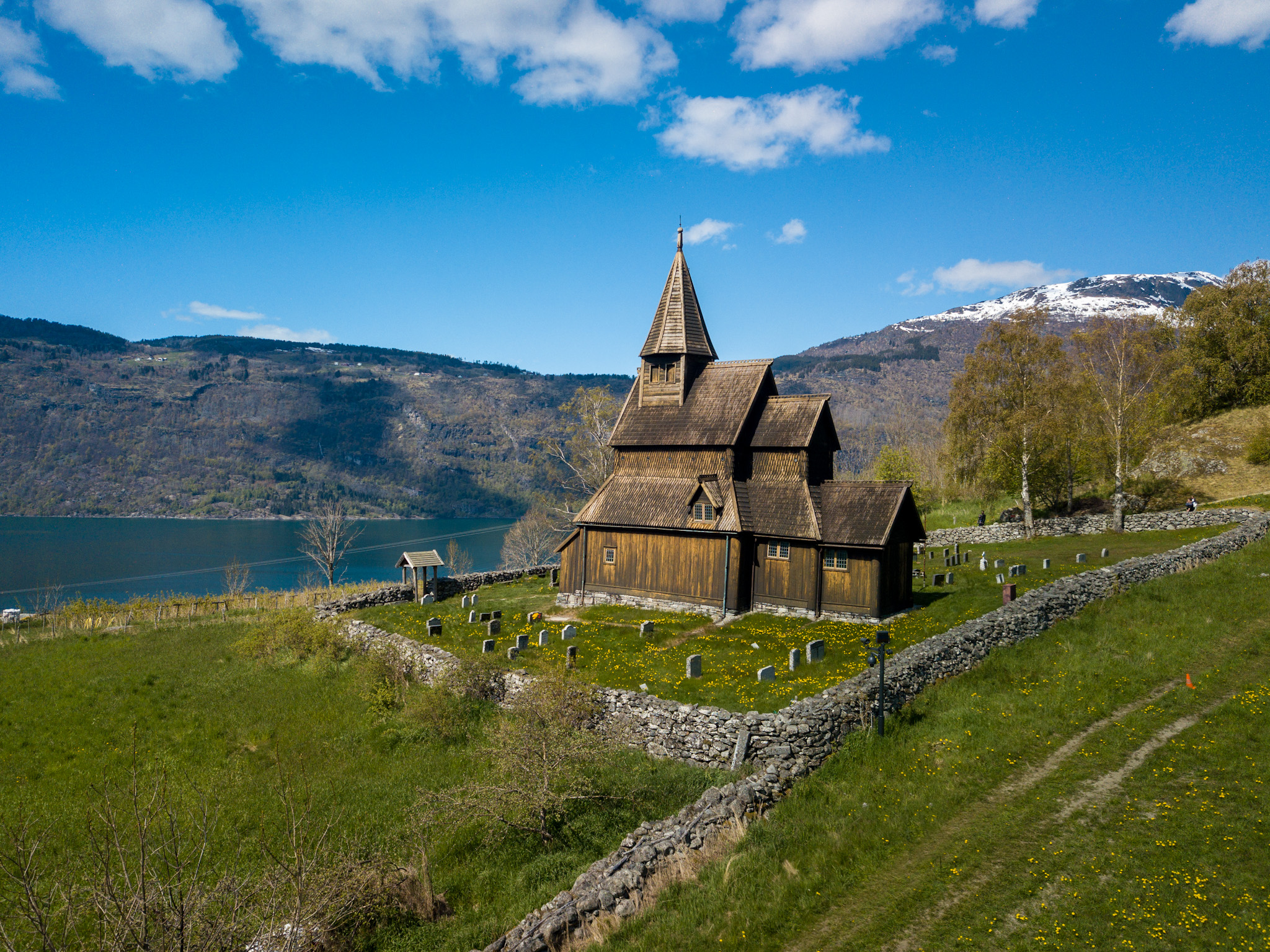 Urnes stavkirke på Ornes i Luster, Vestland.